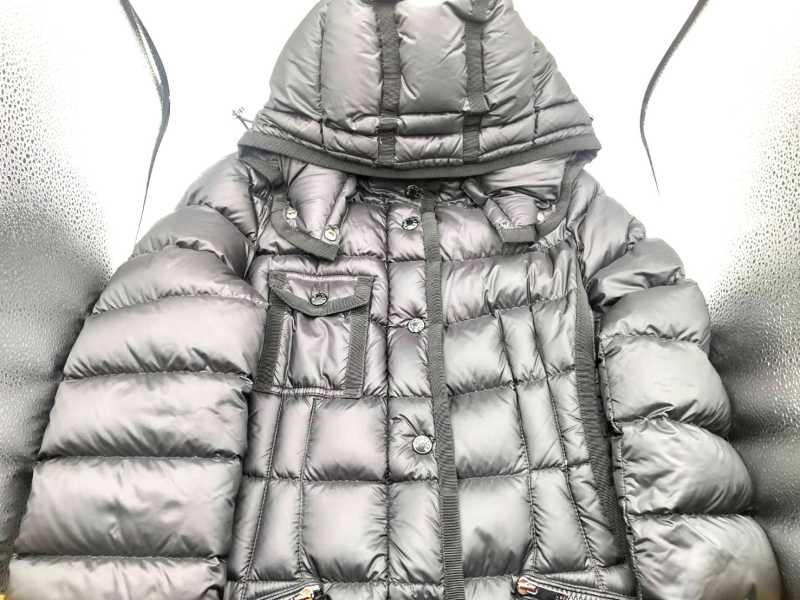 モンクレール買取　エルミンヌ